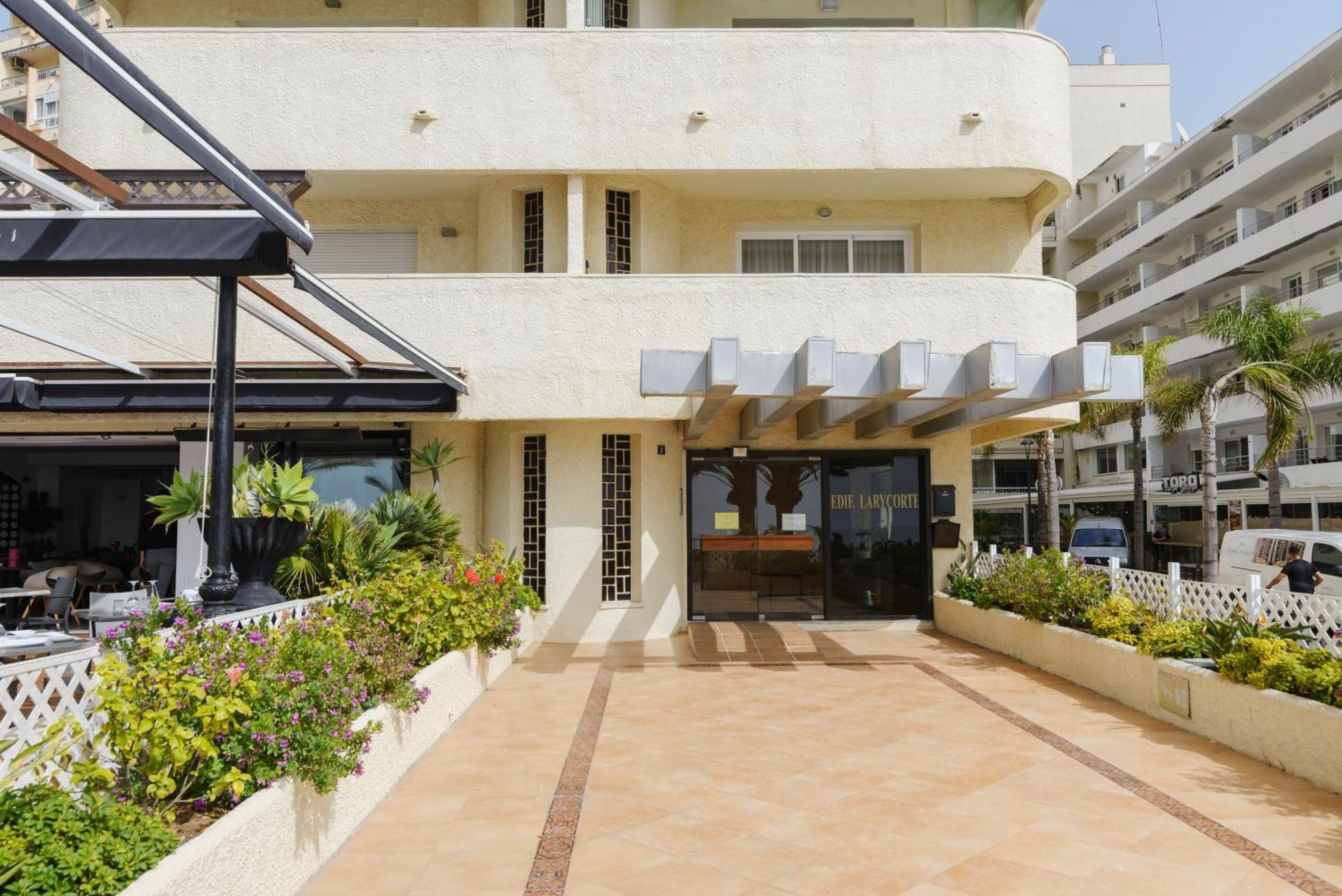 Sea Front Apartment In Marbella Center Eksteriør bilde